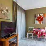 Julian 3* Zara