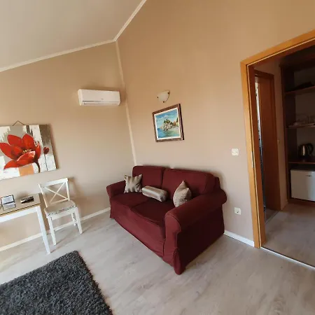 Julian Guest house