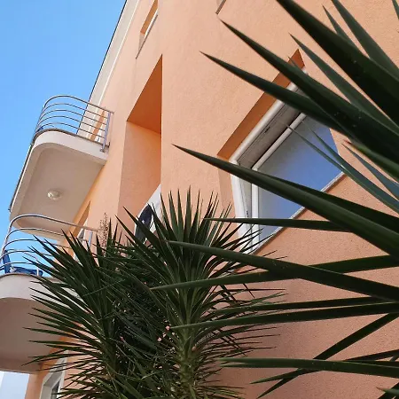 Julian Guest house