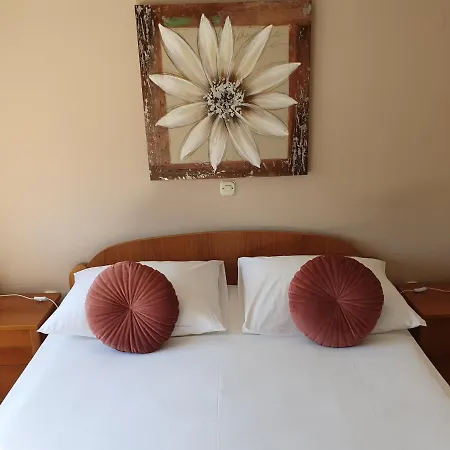 Julian Affittacamere Zara