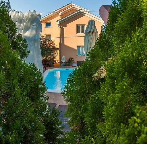 Guest house Julian 3*