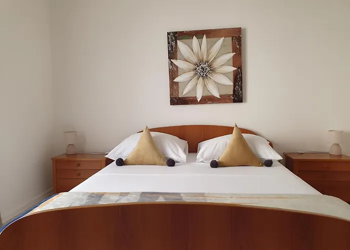 Julian Guest house 3*