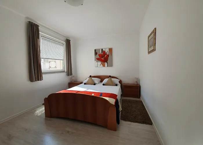 Julian Guest house 3*